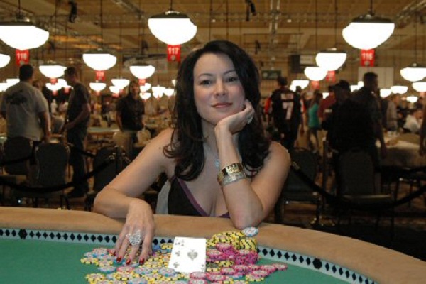 Jennifer Tilly Measurements & Plastic Surgery