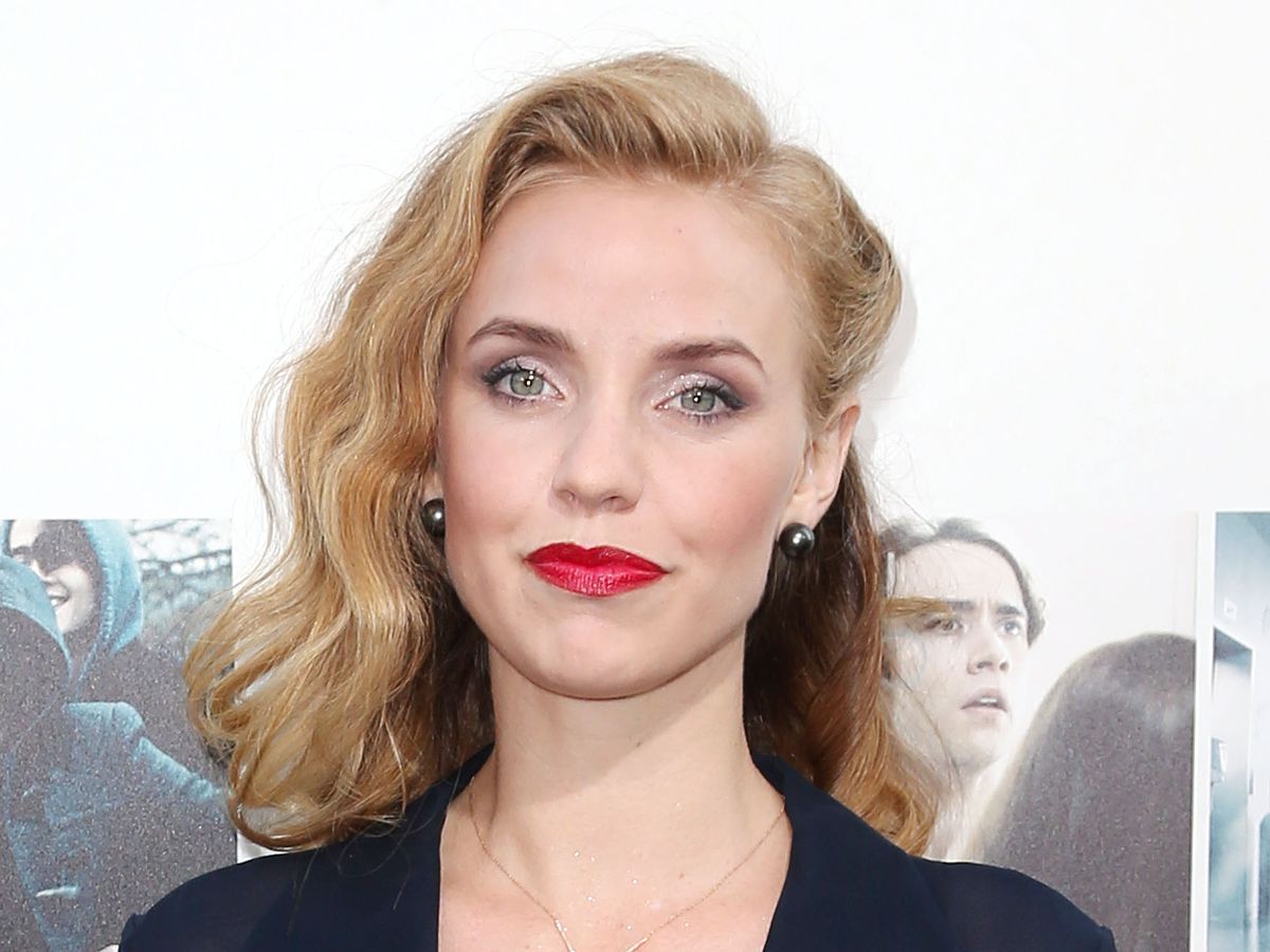 Kelli Garner’s Bra Size and Body Measurements