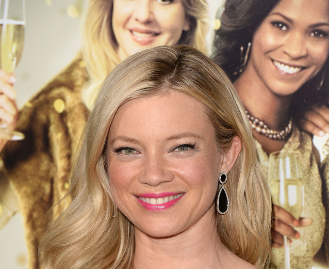 Amy Smart Bra Size Measurements